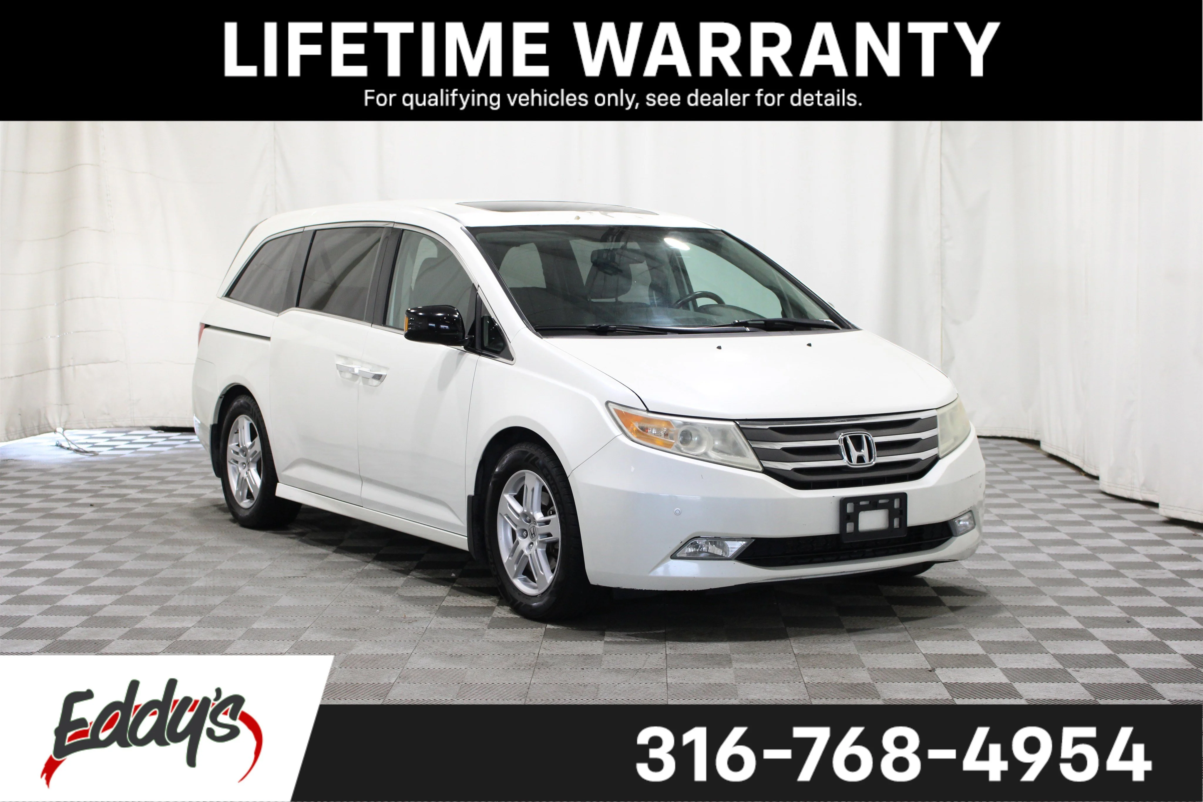 2013 Honda Odyssey Touring's photo
