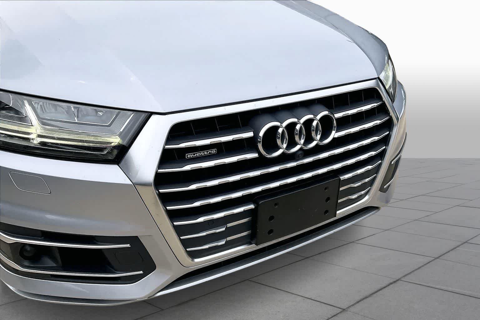 Used 2018 Florett Silver Metallic Audi Prestige image 30