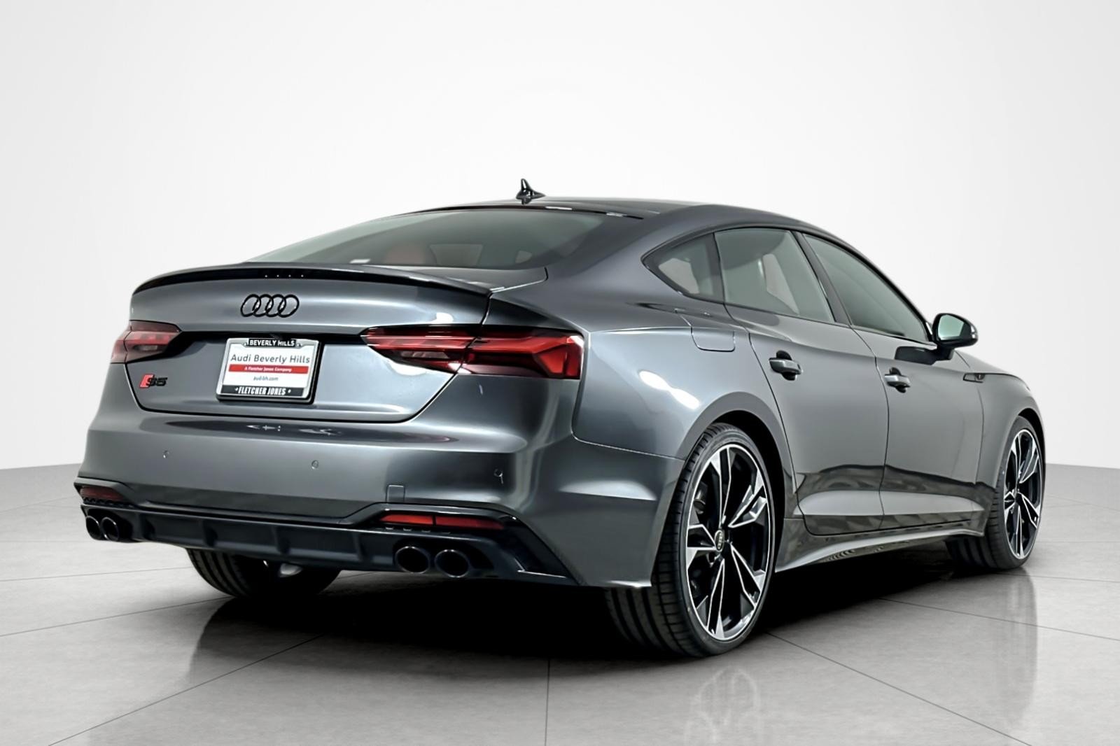 Used 2025 Daytona Gray Pearl Effect Audi Premium Plus 3.0 TFSI quattro image 5
