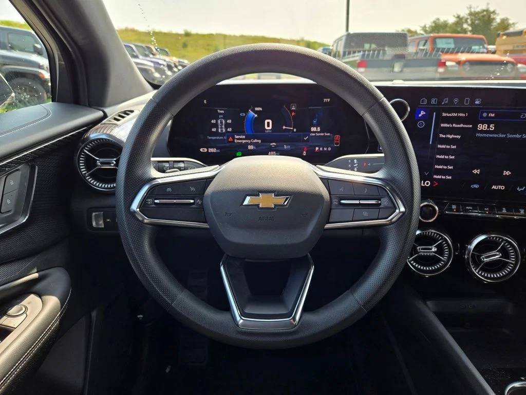 Used 2025 Black Chevrolet LT image 18
