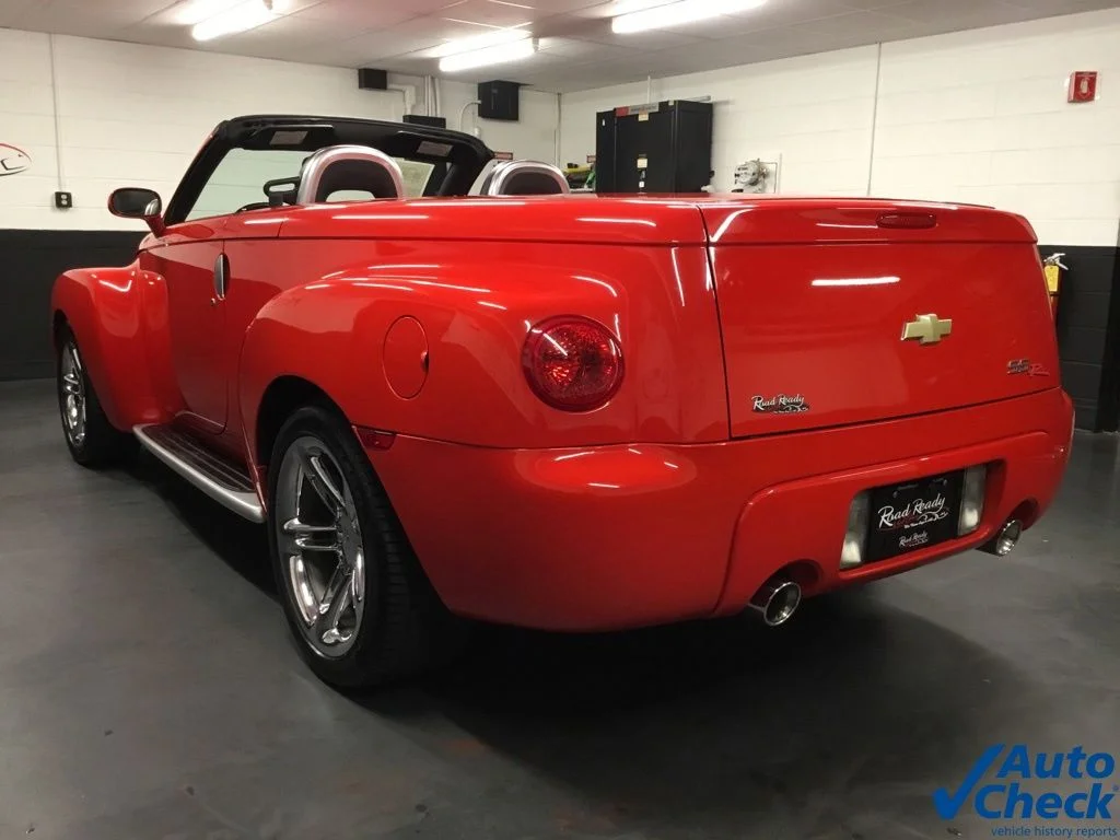 Used 2005 Red Chevrolet Base image 8
