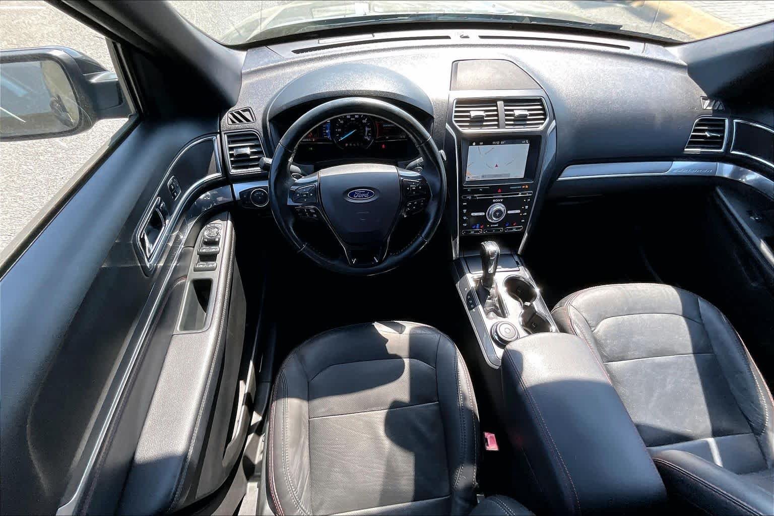 View vehicle photo 6