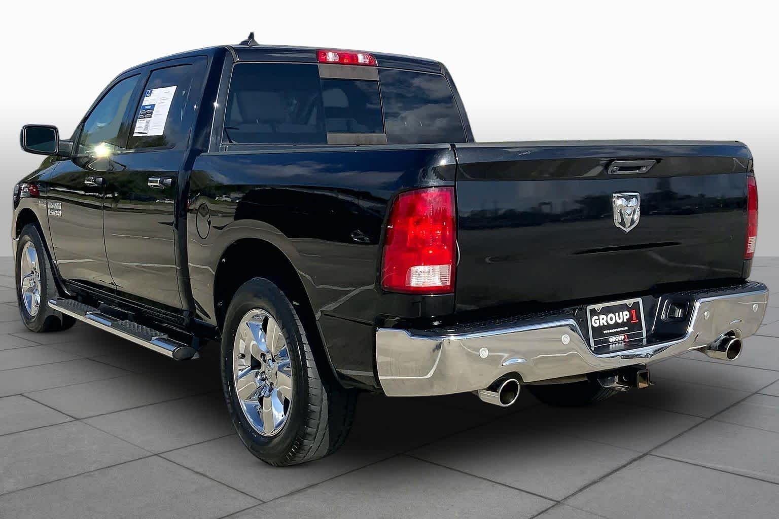Used 2018 Brilliant Black Crystal Pearlcoat Ram Lone Star image 12