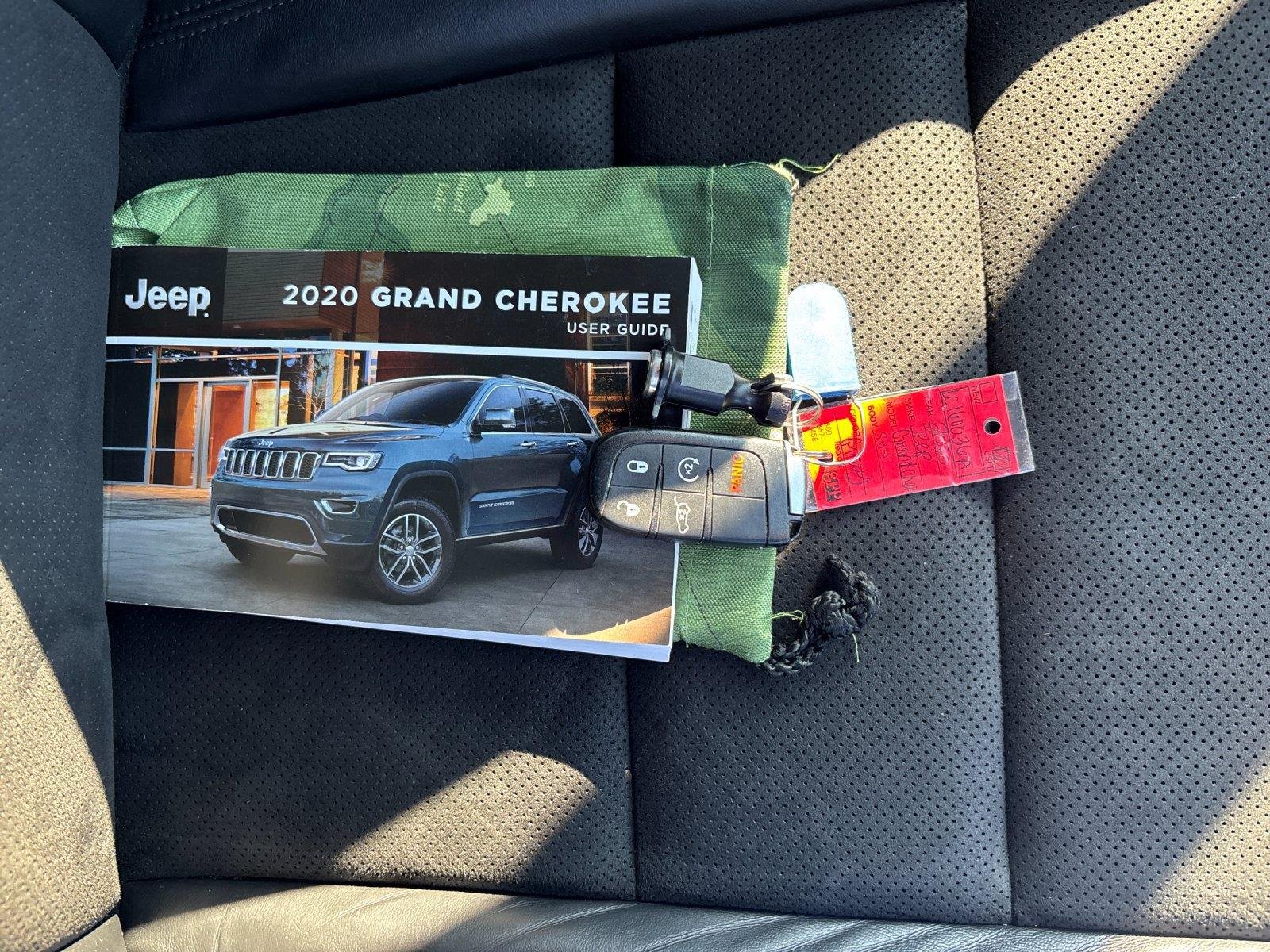 Used 2020 Granite Crystal Metallic Clearcoat Jeep Altitude image 42
