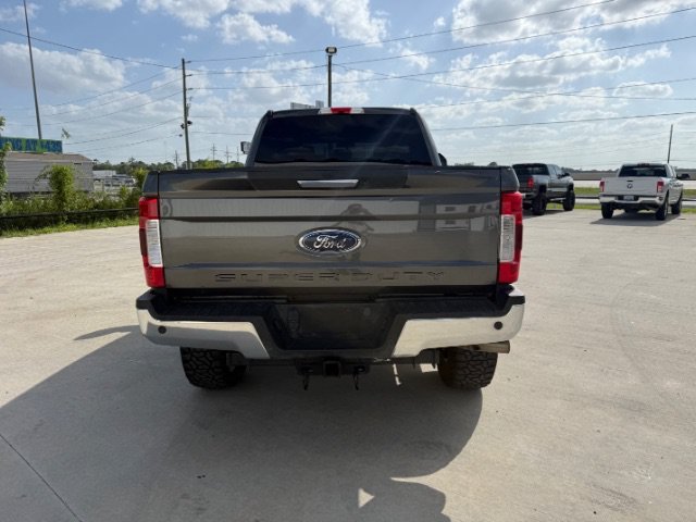 Used 2019 Gray Ford XLT image 4