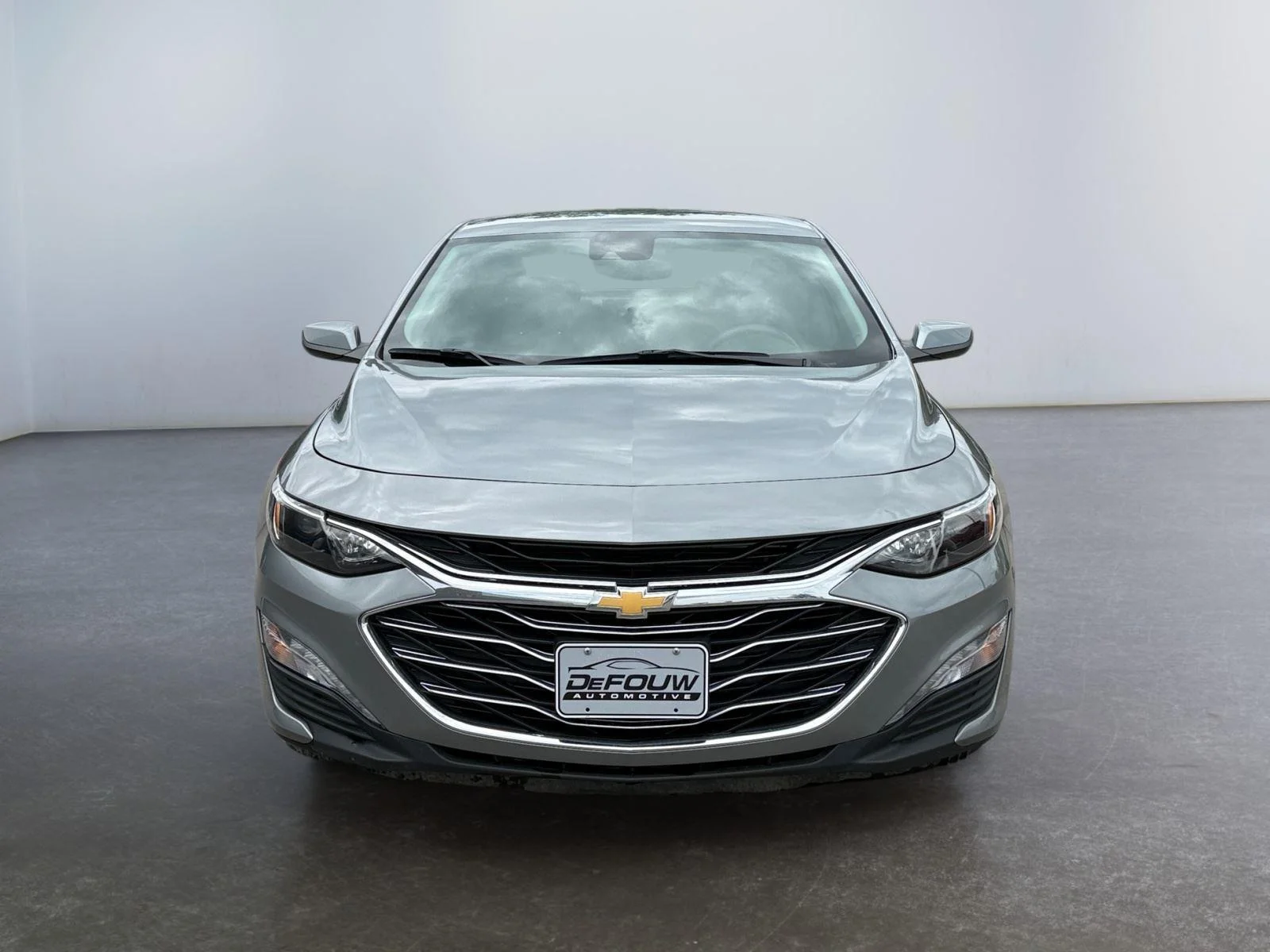 Used 2024 Sterling Grey Metallic Chevrolet 1LT image 8