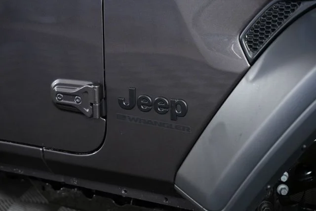 New 2026 Granite Crystal Metallic Clear-Coat Exterior Paint Jeep Sport image 45