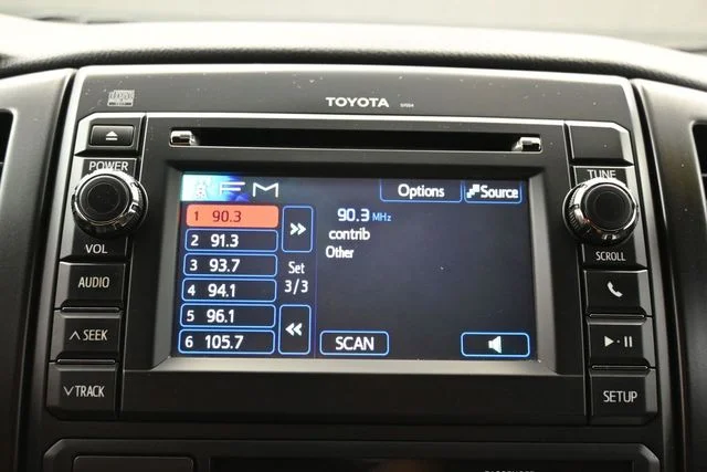 Used 2013 Black Toyota Base image 22
