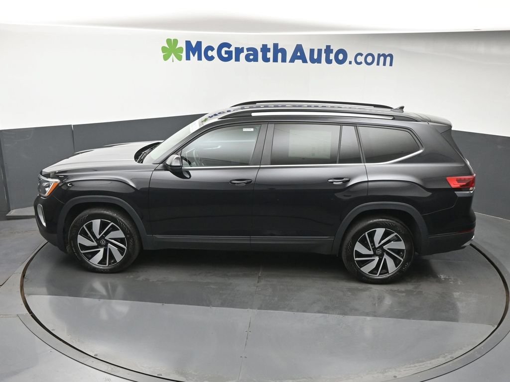 Used 2026 Black Volkswagen SE w/Technology image 25
