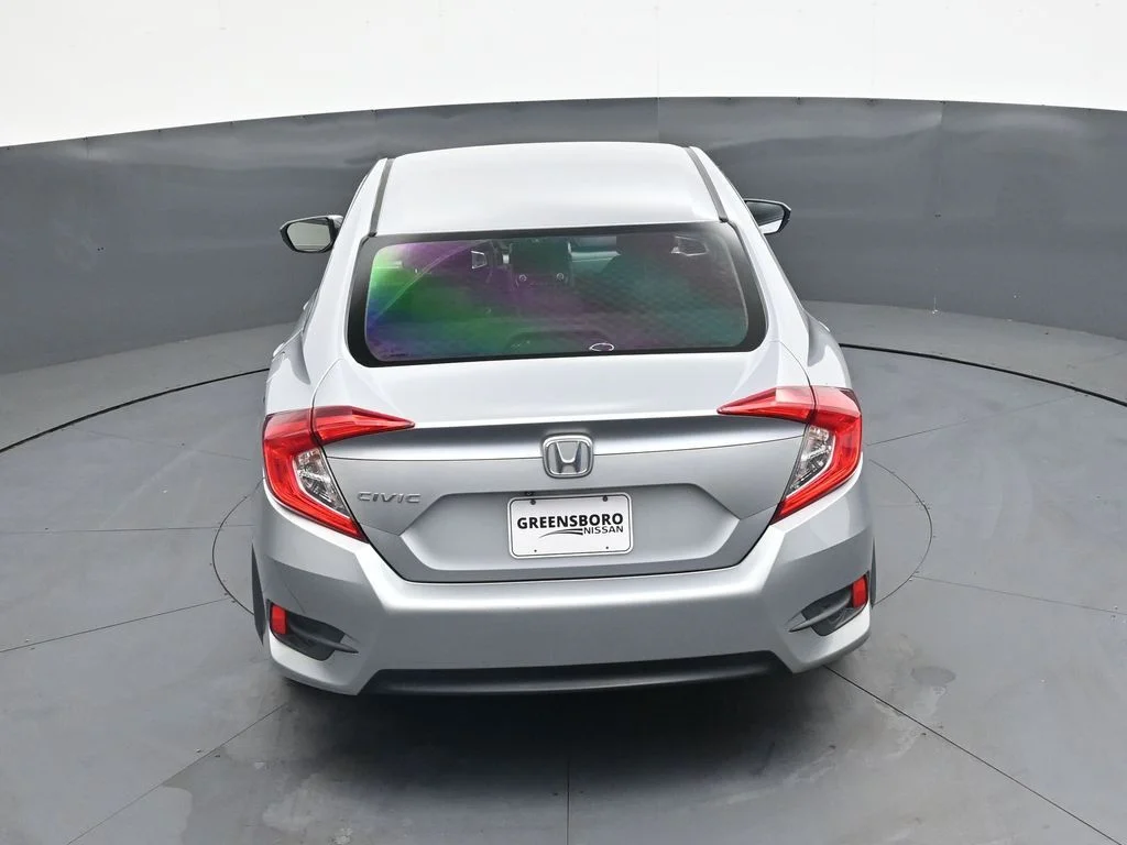 Used 2018  Honda LX image 16