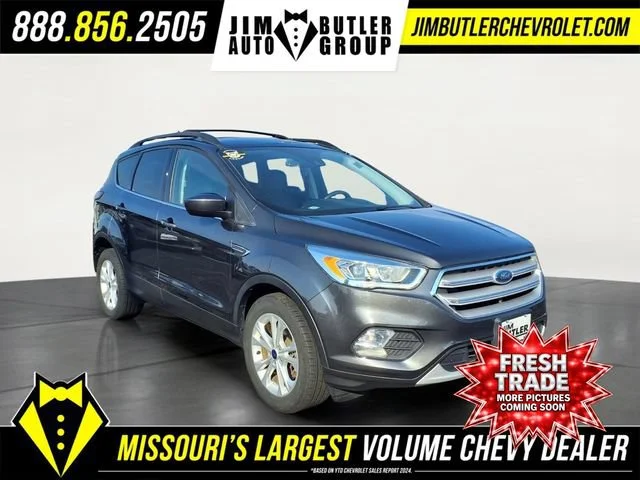 Used 2018 Gray Ford SEL image 26
