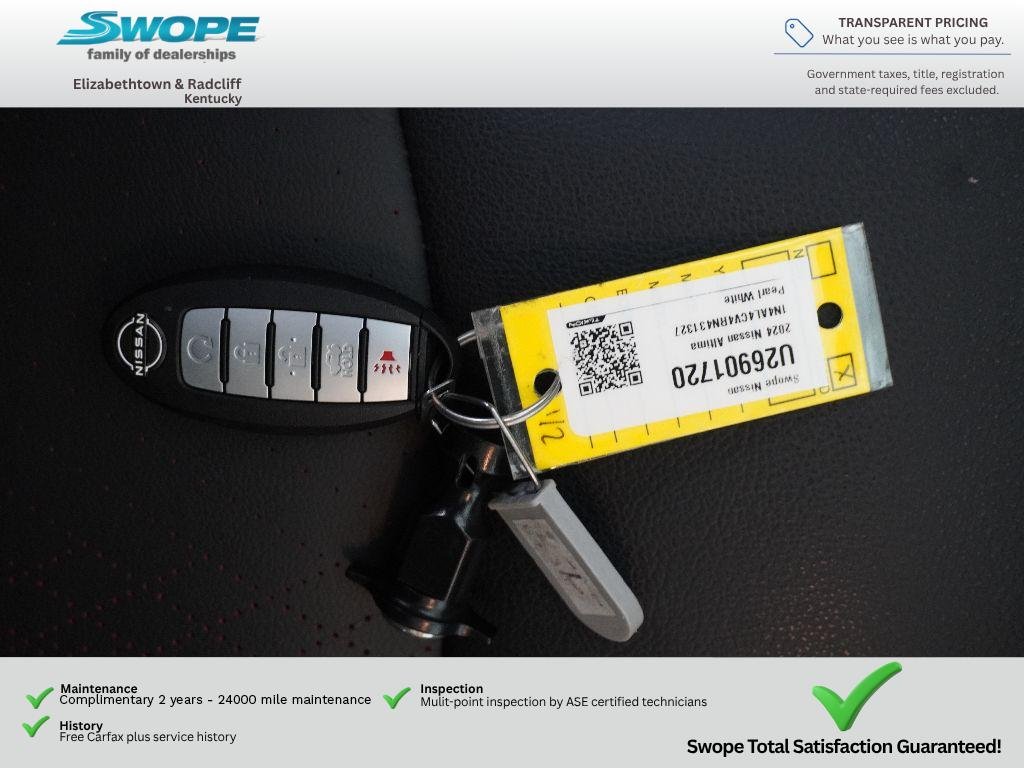 Used 2024 Pearl White Tricoat Nissan 2.0 SR image 31