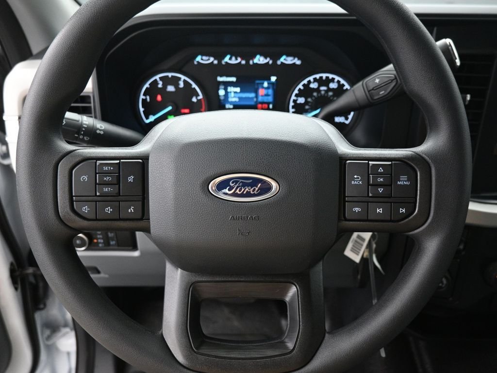 2026 Ford F-350 Super Duty XL - Photo 9