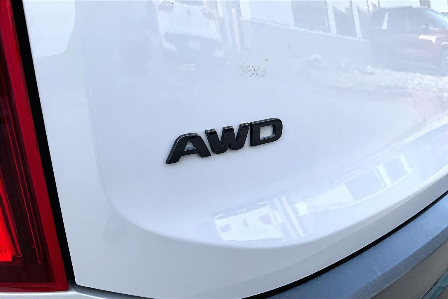 Used 2021 Wolf Gray Kia EX image 31