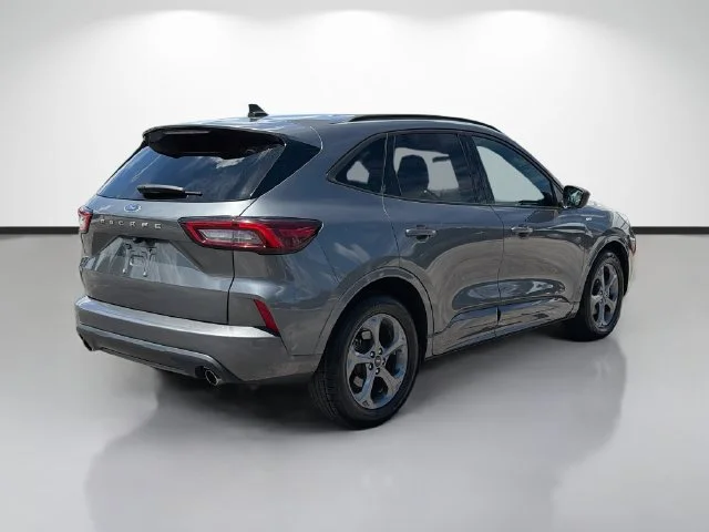 Used 2023 Carbonized Gray Metallic Ford ST-Line image 3