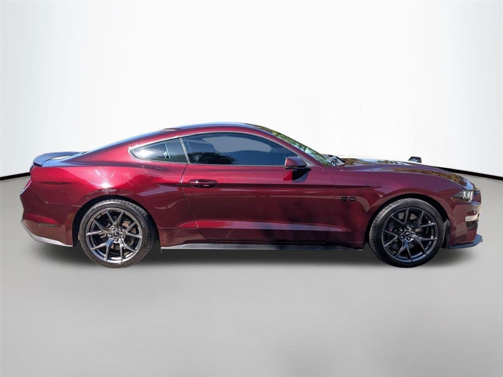 Used 2018 Royal Crimson Metallic Tinted Clearcoat Ford GT Premium image 5
