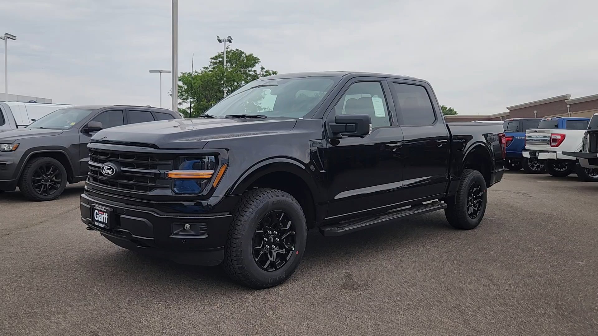 New 2026 Agate Black Metallic Ford XLT image 2
