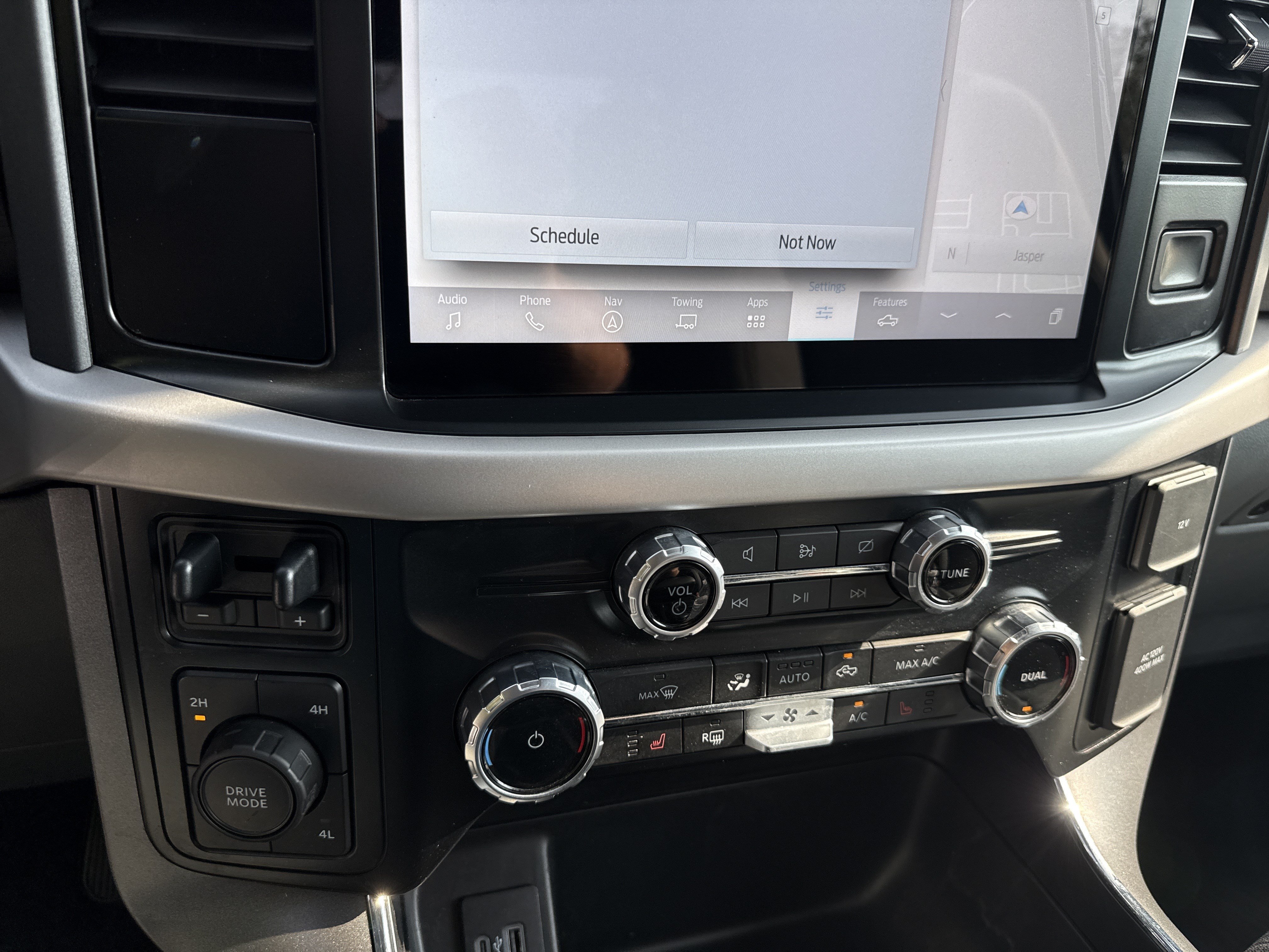 Used 2023 Silver Metallic Ford XLT image 28