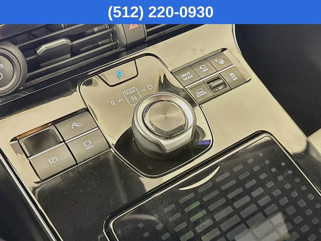 Used 2023 White Subaru Touring image 21