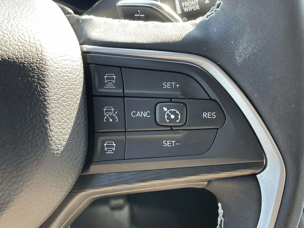 2025 Jeep Grand Cherokee Altitude - Photo 11
