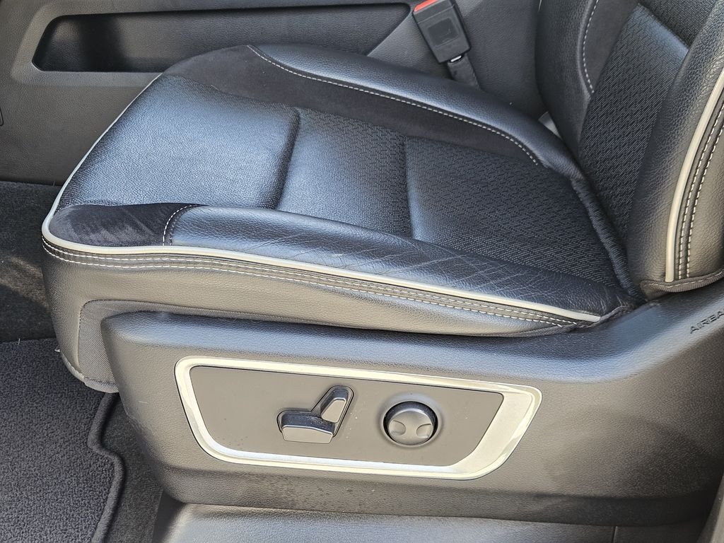 Used 2022 Silver Ram Laramie image 24