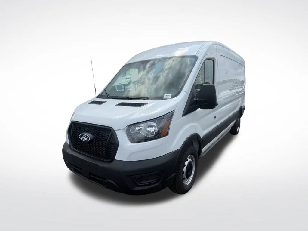New 2026 Oxford White Ford Cargo Van image 10