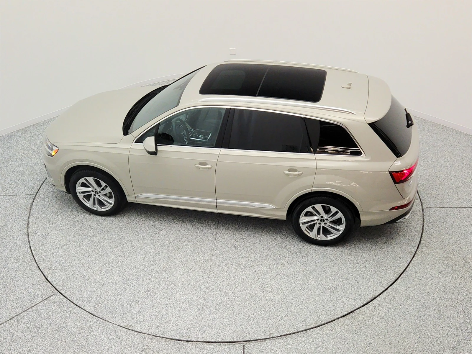 Used 2023 Vicuna Beige Metallic Audi Premium image 29