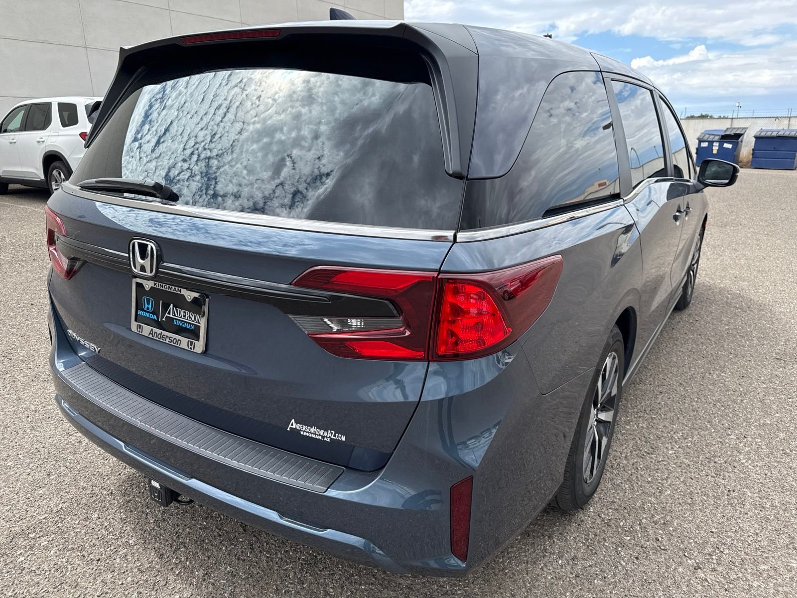 Certified Used 2025 Smoke Blue Pearl Honda EX-L image 5