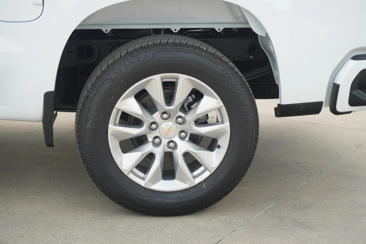2026 Chevrolet Silverado 1500 Custom - Photo 15