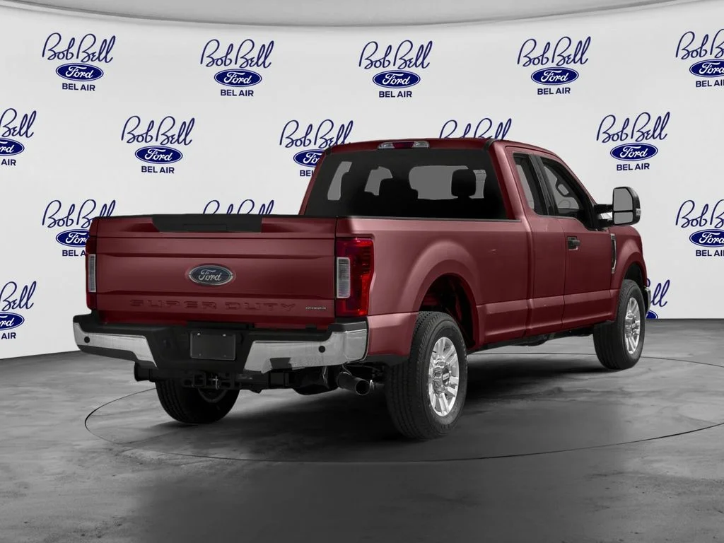 Used 2017 Bronze Ford XLT image 2