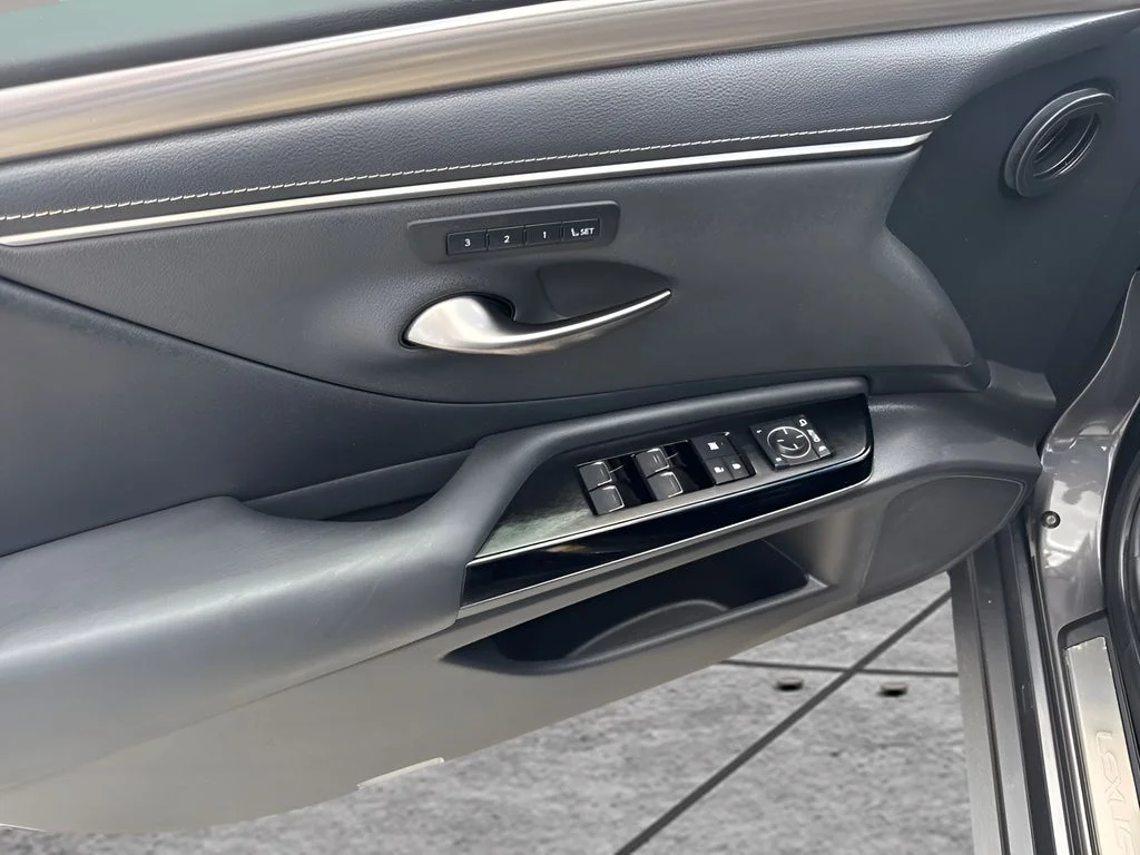Used 2022 Gray Lexus 350 F Sport image 25