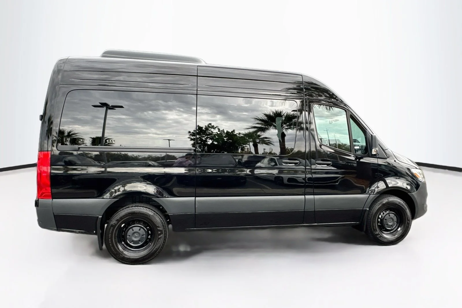 Used 2025 Obsidian Black Metallic Mercedes-Benz  image 4