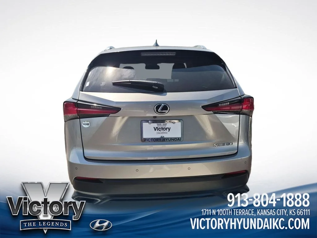 Used 2022 Gray Lexus 350L image 4