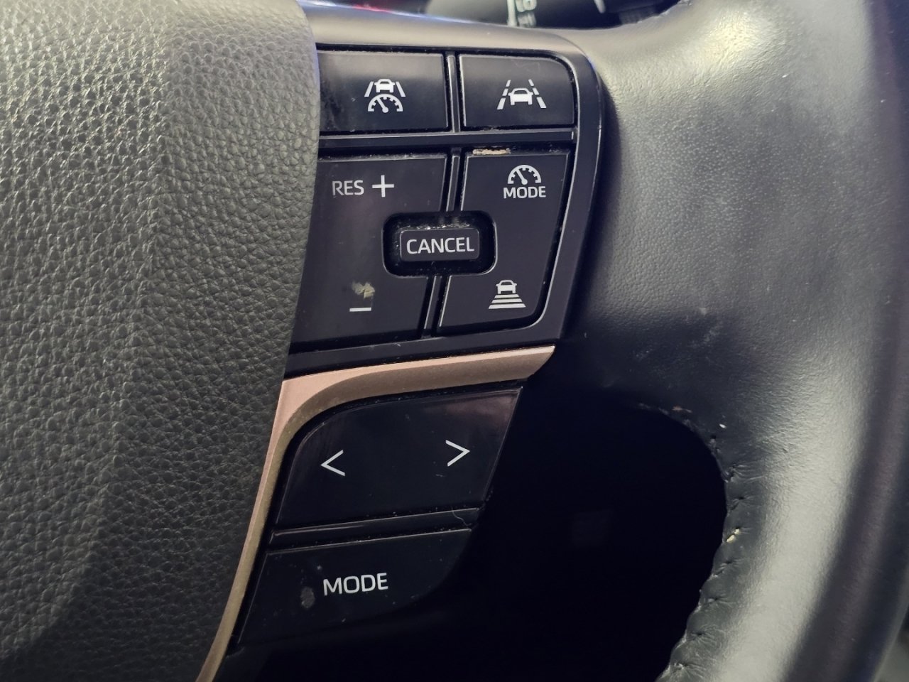 Used 2023 Red Toyota XLE image 32