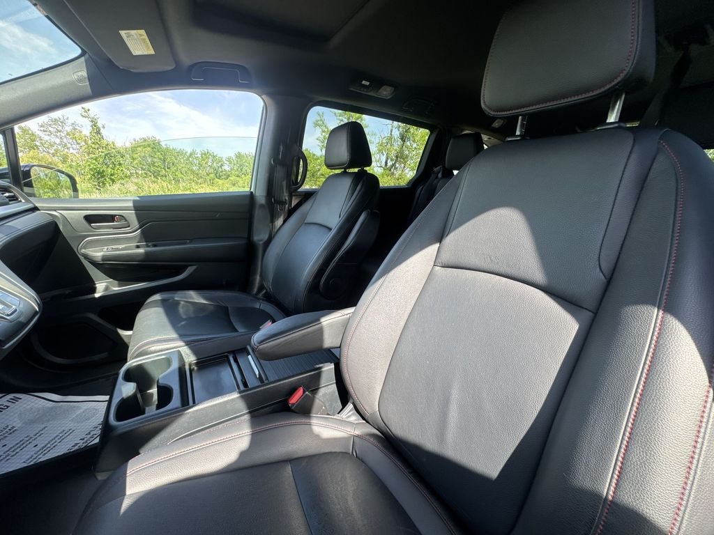 Used 2024  Honda Sport image 13