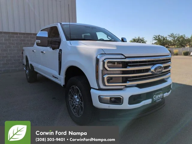 New 2026 Star White Metallic Tri-Coat Ford Platinum image 1