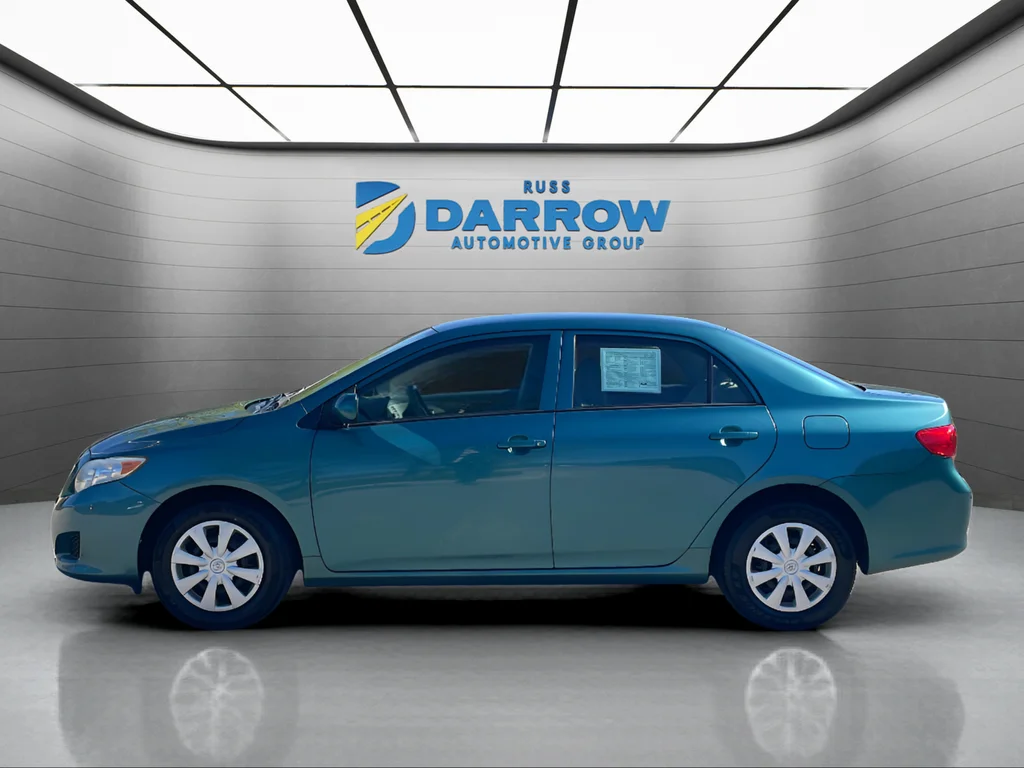 Used 2010 Toyota Corolla LE with VIN 2T1BU4EE2AC438521 for sale in Wauwatosa, WI