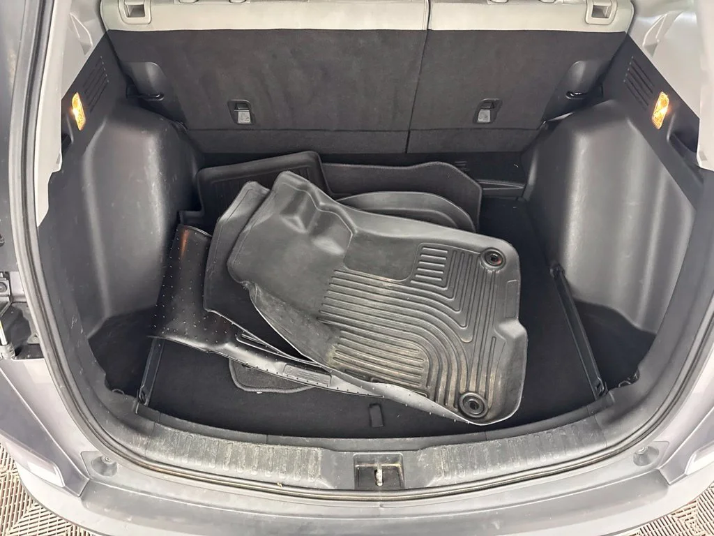 Used 2018  Honda EX image 30