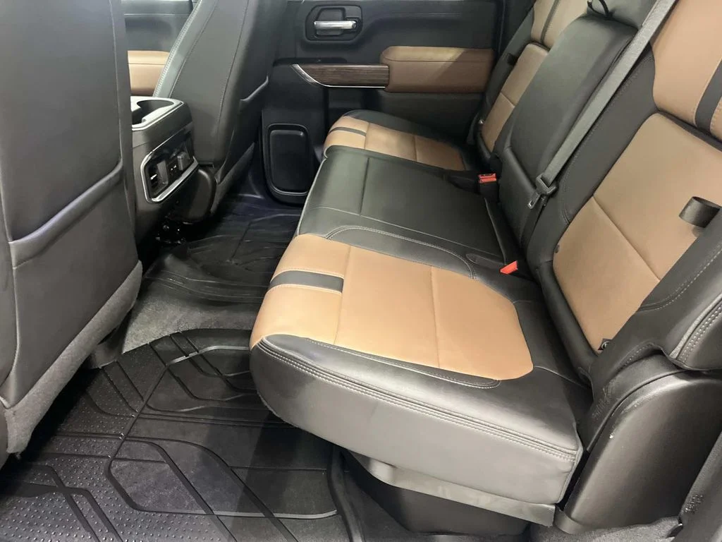 Used 2022 Northsky Blue Metallic Chevrolet High Country image 12