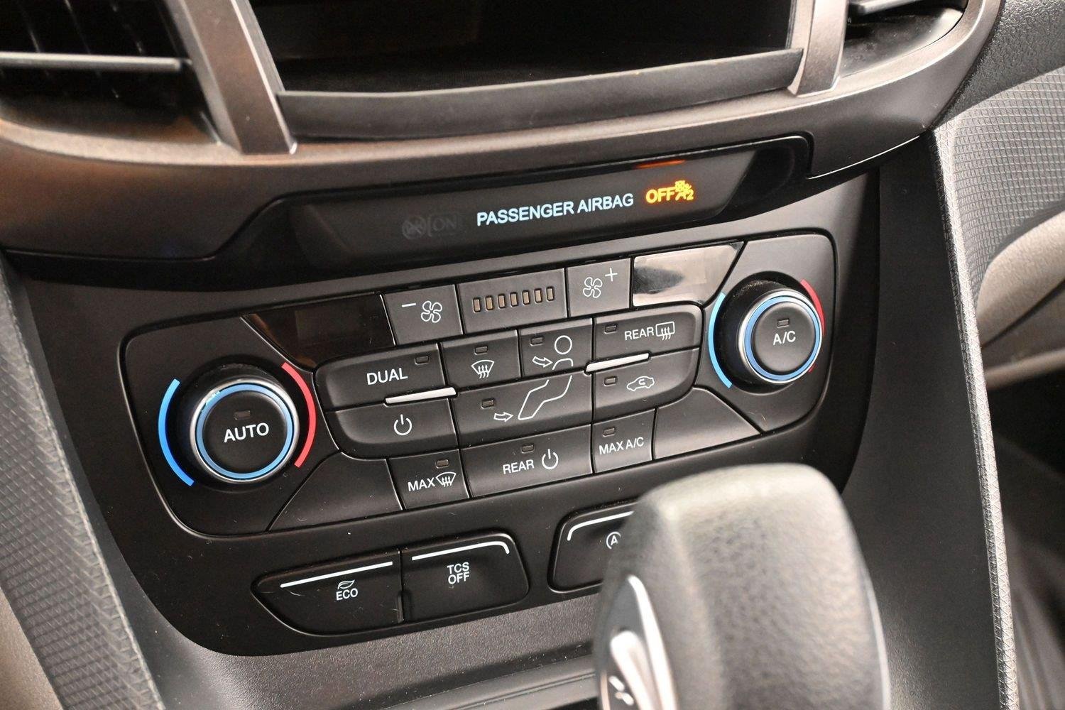 Used 2022 Solar Silver Ford XL image 26