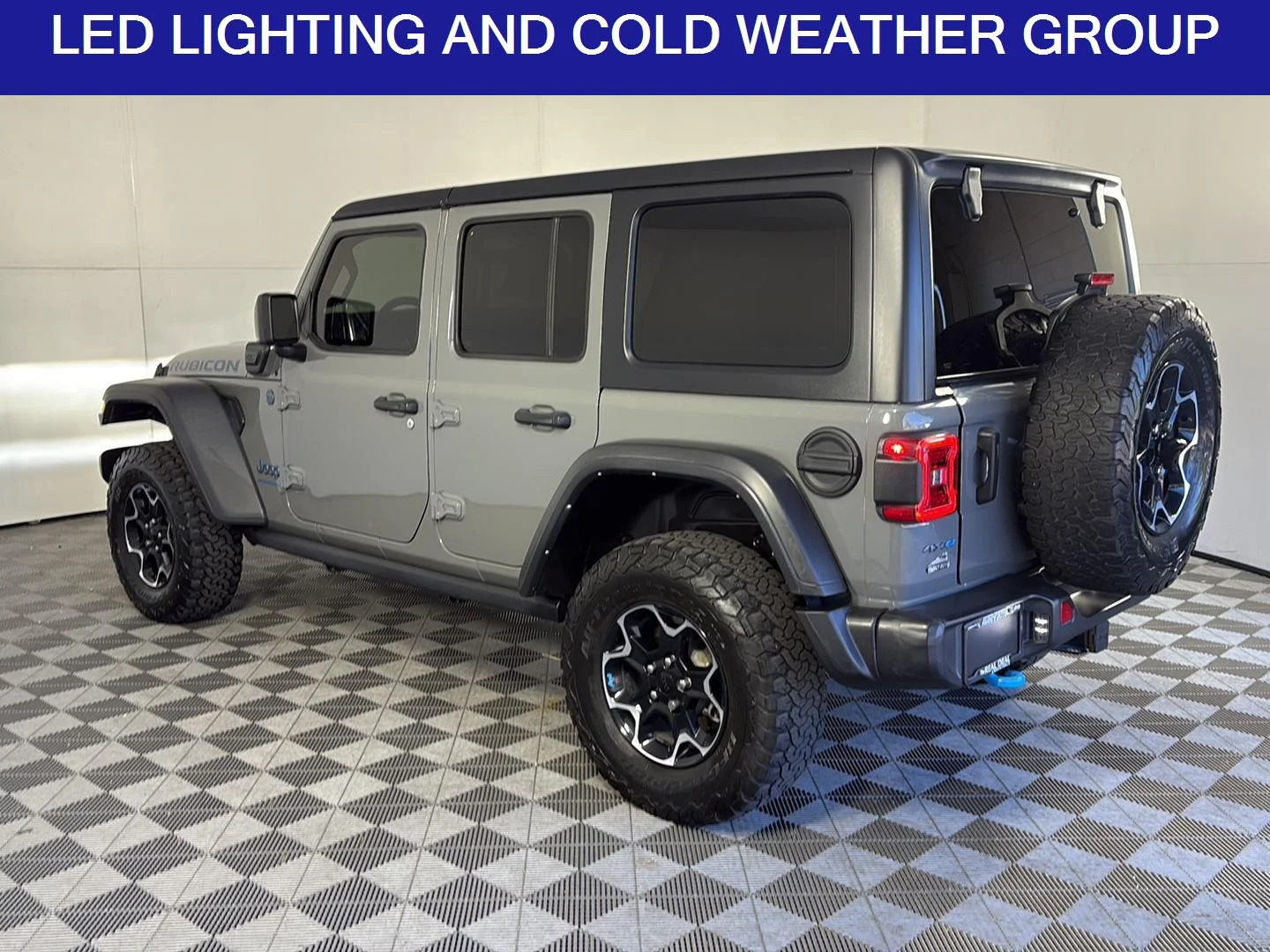 Used 2023 Sting-Gray Clearcoat Jeep Rubicon image 7