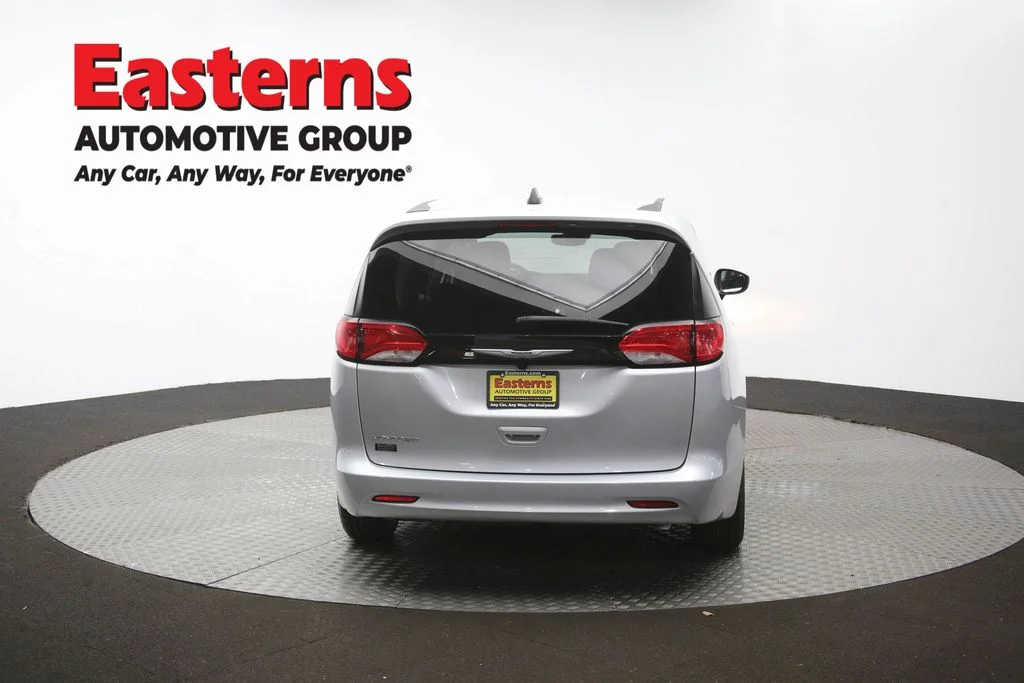 Used 2023 Silver Chrysler LX image 37
