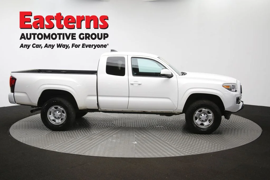 Used 2021 White Toyota SR image 43