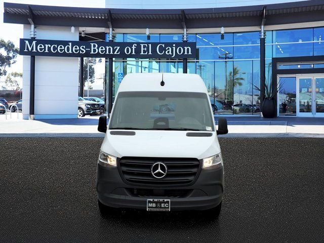 Used 2025 Arctic White Mercedes-Benz M2CA4S image 2