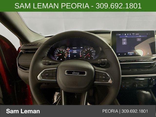 New 2026 Red Hot Pearlcoat Jeep Latitude image 11