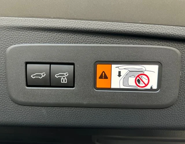 Used 2026 Atomic Silver Lexus 550 Luxury+ image 19