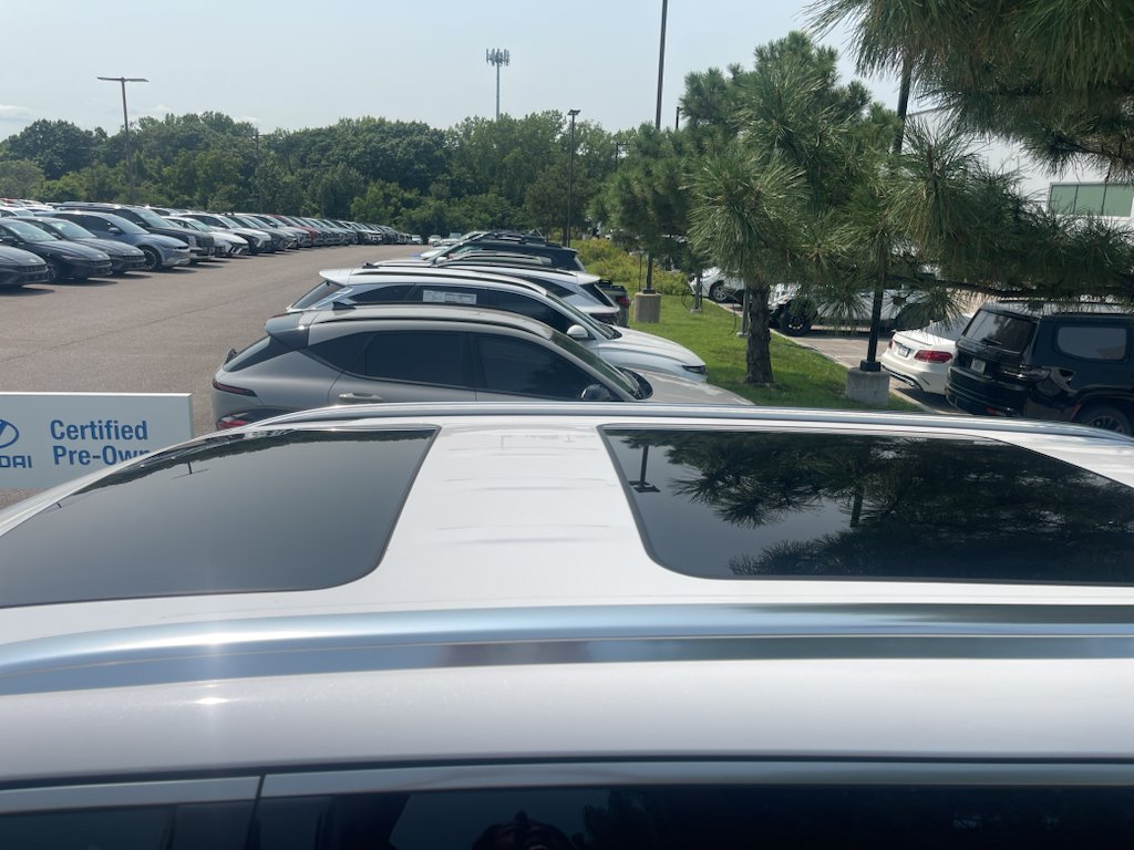 Used 2022 Glacial White Pearl Kia SX image 4