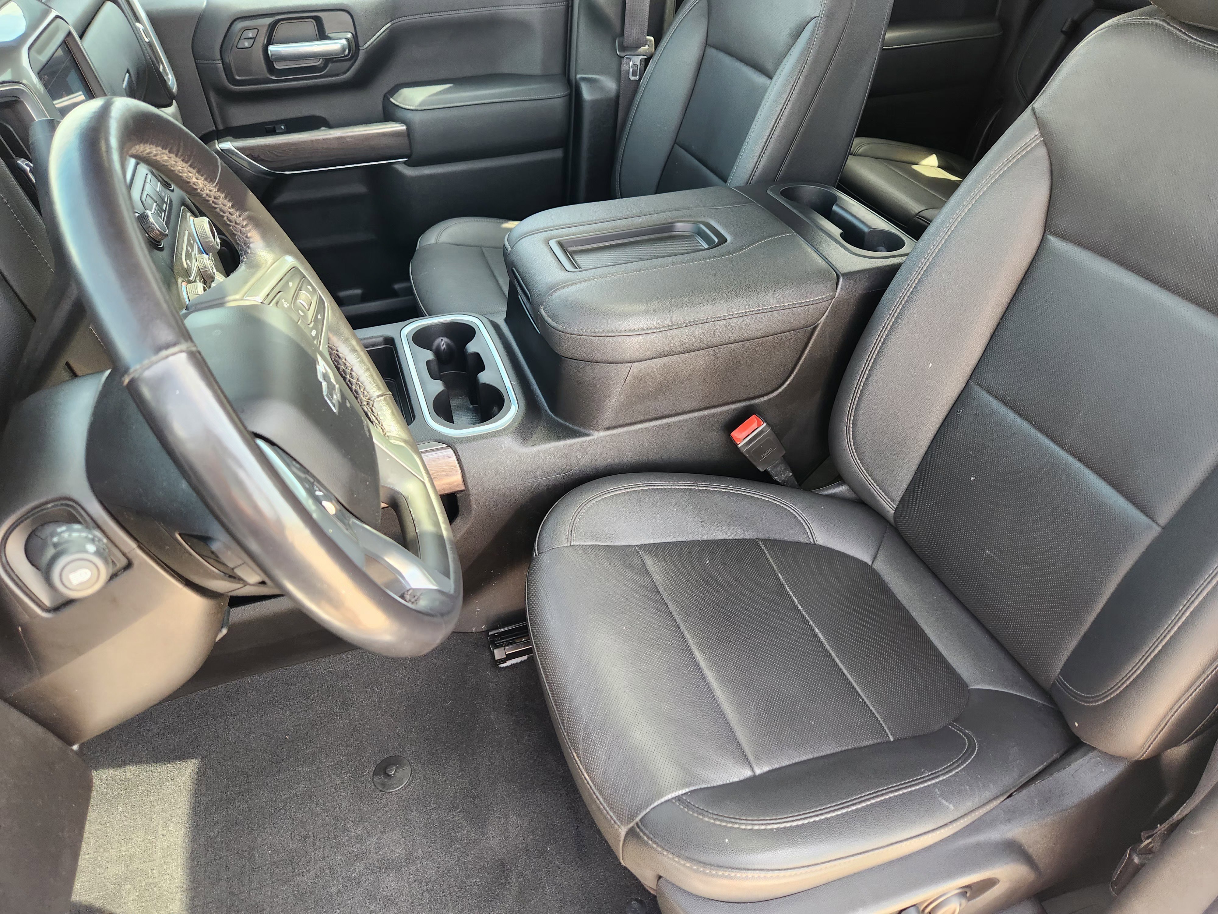 Used 2022 Summit White Chevrolet LTZ image 15