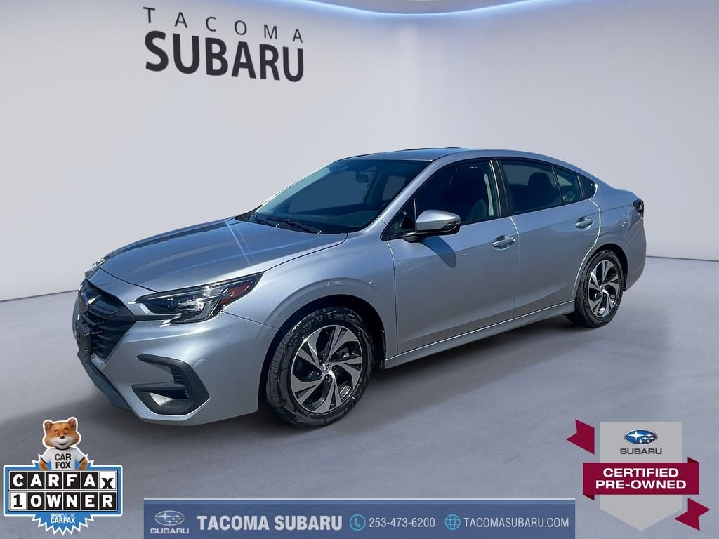 Used 2025  Subaru Premium image 1