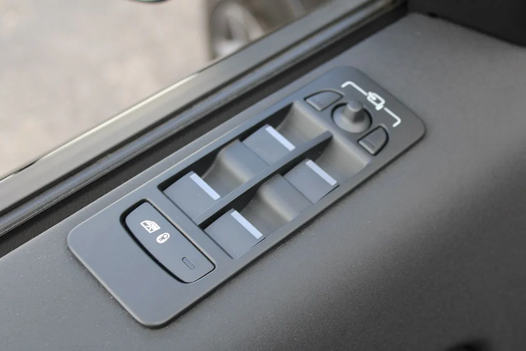 2025 Land Rover Discovery Sport S - Photo 13